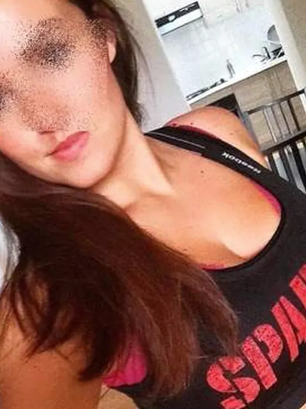 Zoé, 24 ans, rencontre plaisir à Bastia