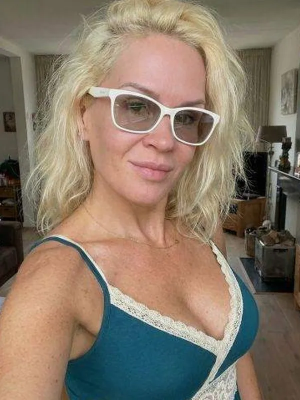 Olga, 52 ans, rencontre plaisir à Brest