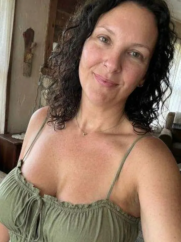 Yasmina, 33 ans, rencontre plaisir à Clermont-Ferrand