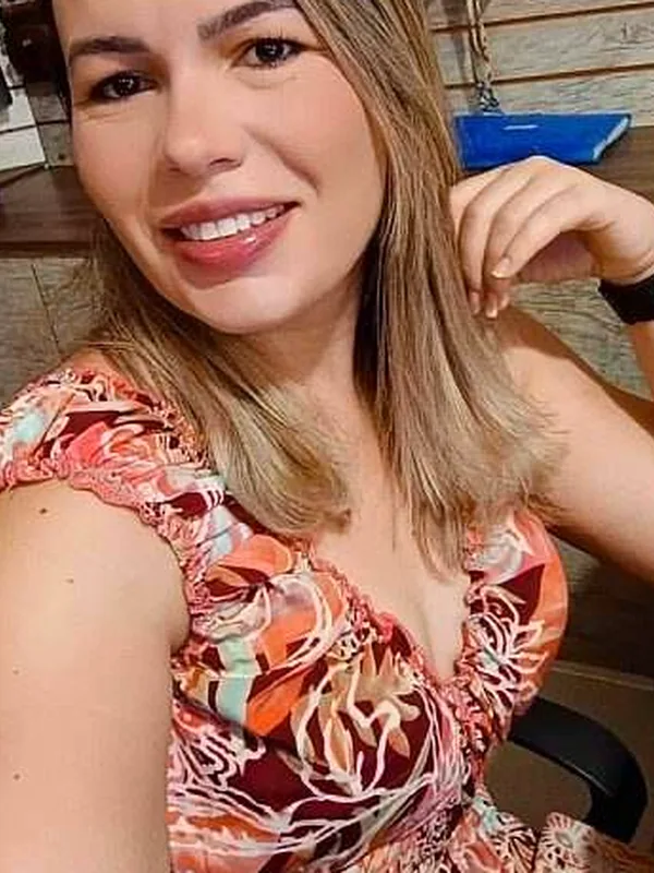 Delphine, 46 ans, rencontre plaisir à Lille