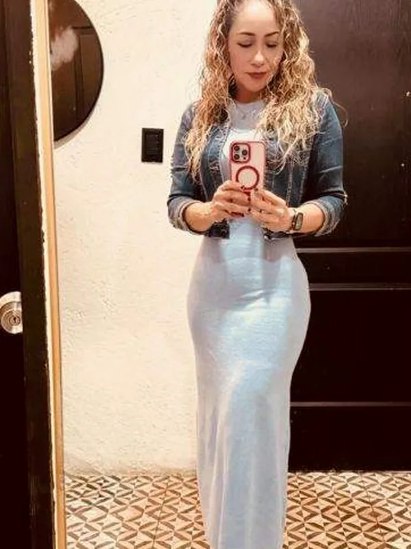 Inès, 28 ans, rencontre plaisir à Saint-Etienne